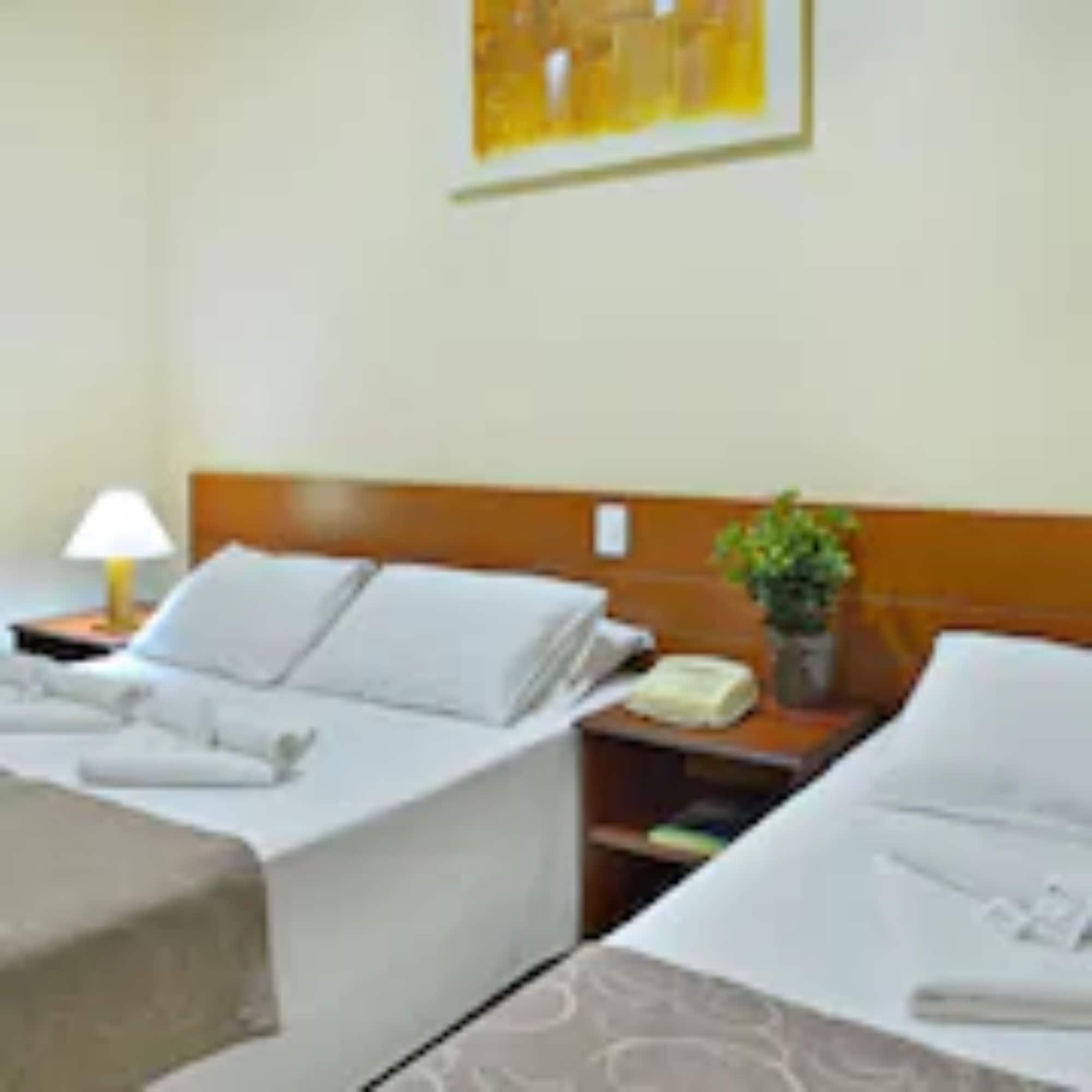 Hotel Dan Inn Barretos By Nacional Inn Esterno foto