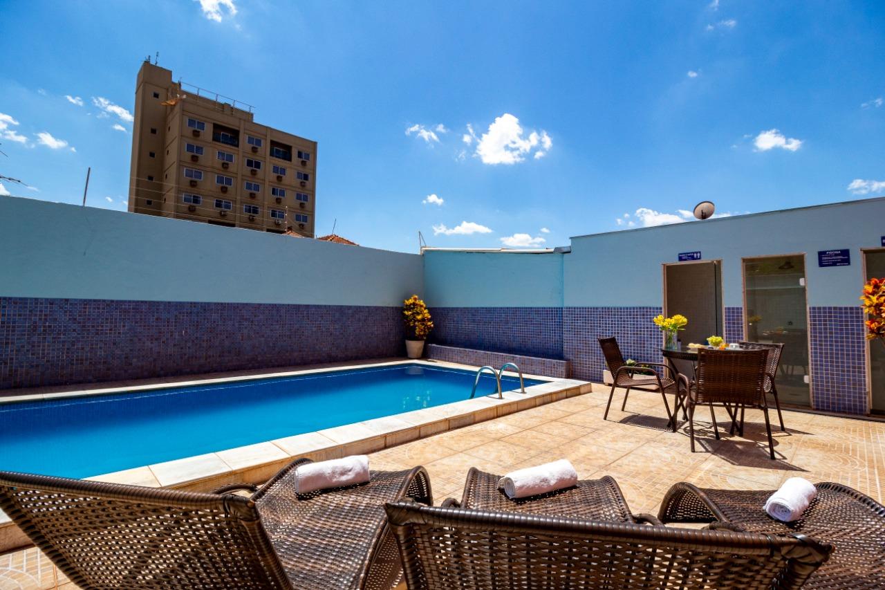 Hotel Dan Inn Barretos By Nacional Inn Esterno foto