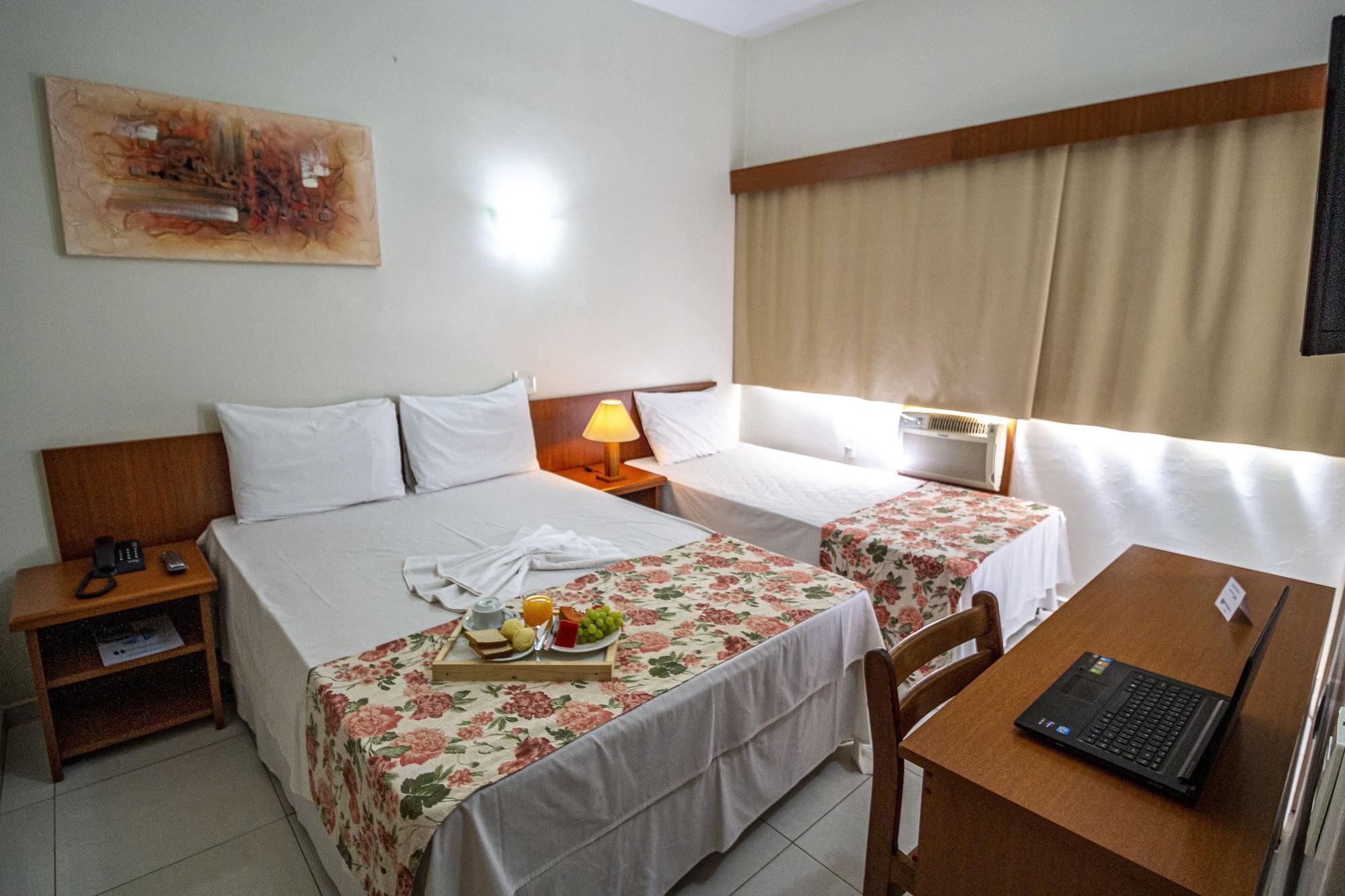 Hotel Dan Inn Barretos By Nacional Inn Esterno foto