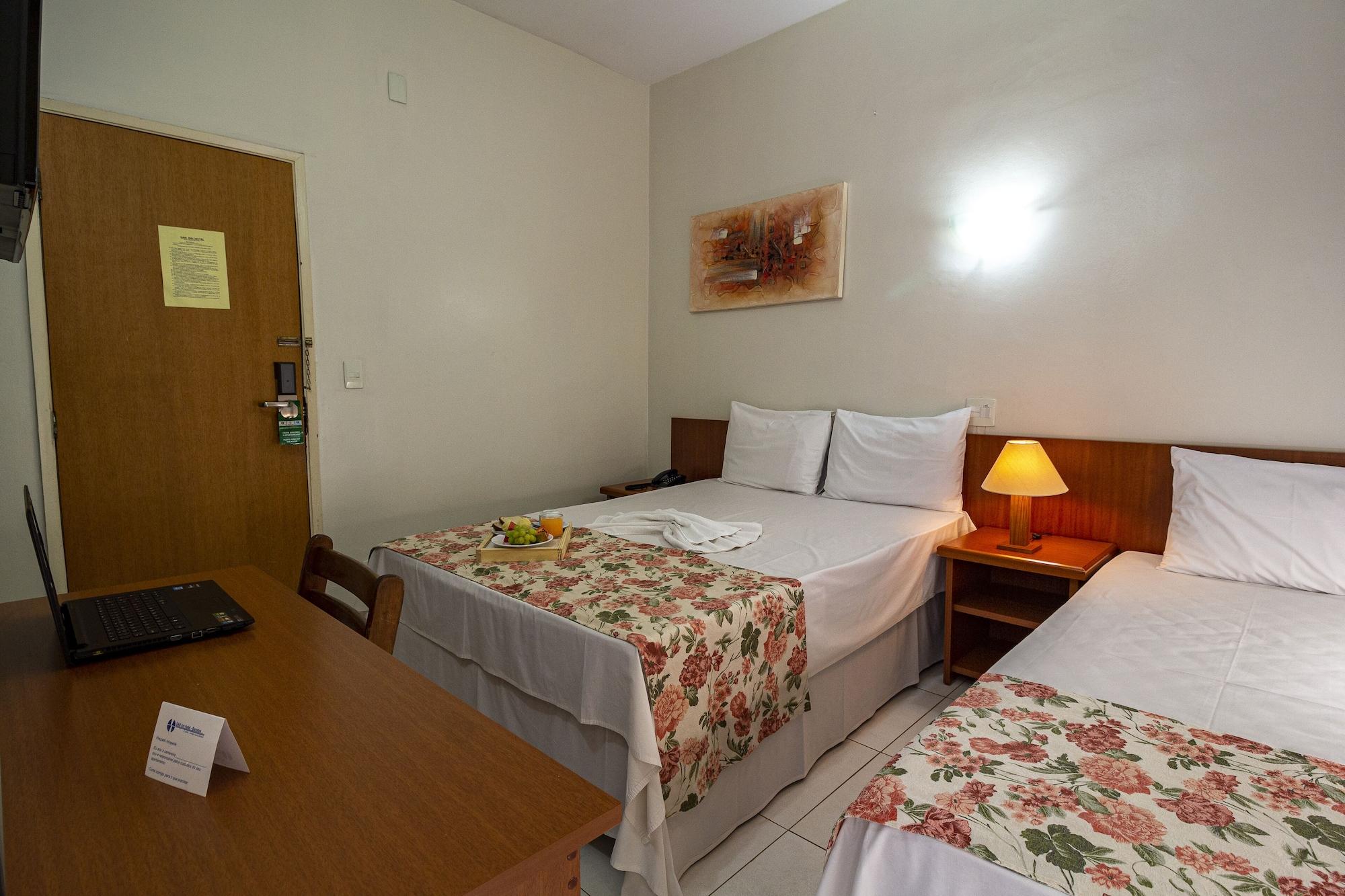 Hotel Dan Inn Barretos By Nacional Inn Esterno foto