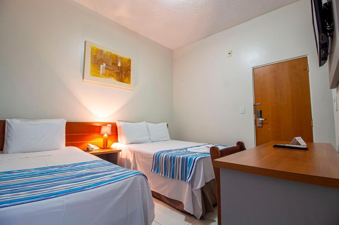 Hotel Dan Inn Barretos By Nacional Inn Esterno foto