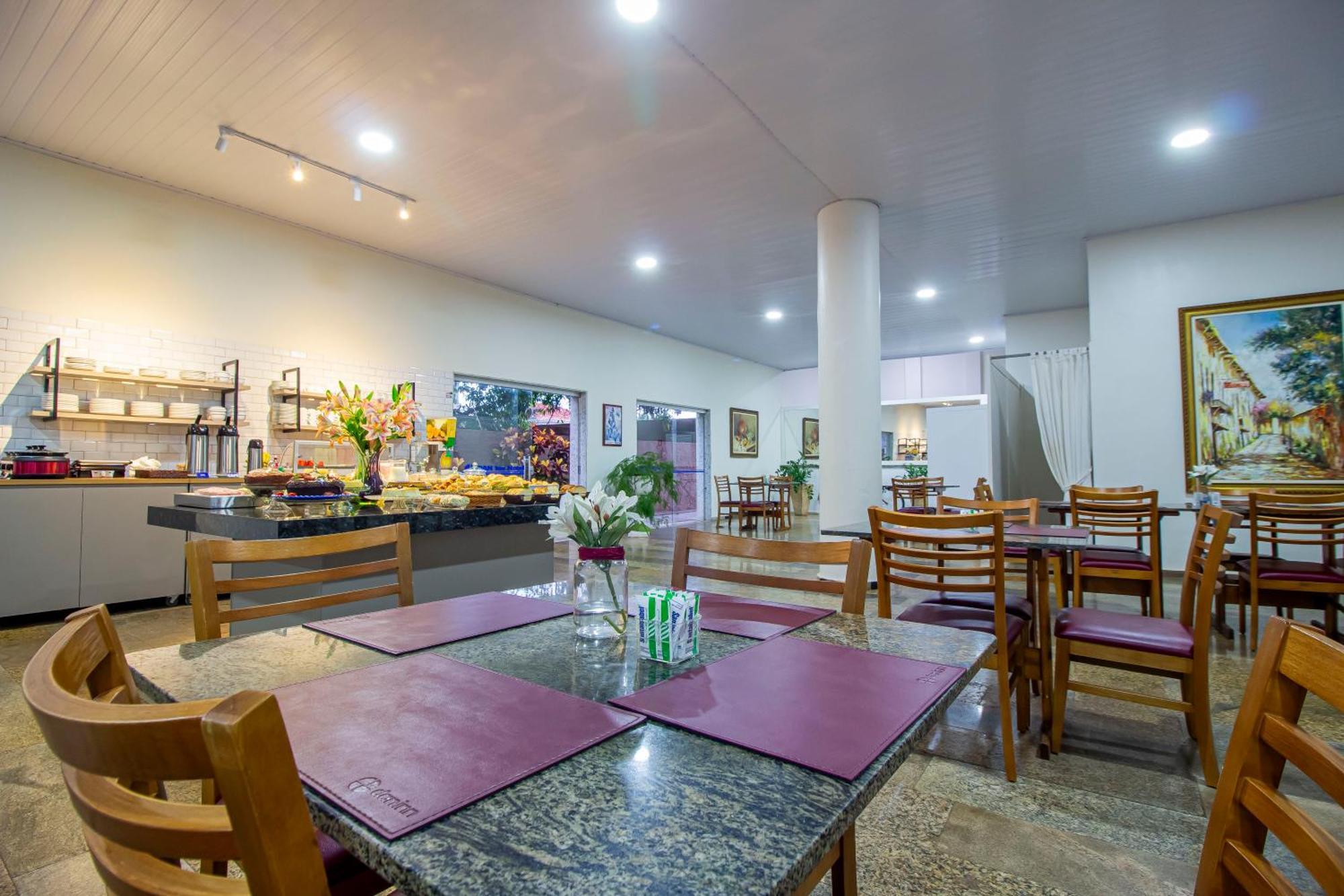 Hotel Dan Inn Barretos By Nacional Inn Esterno foto