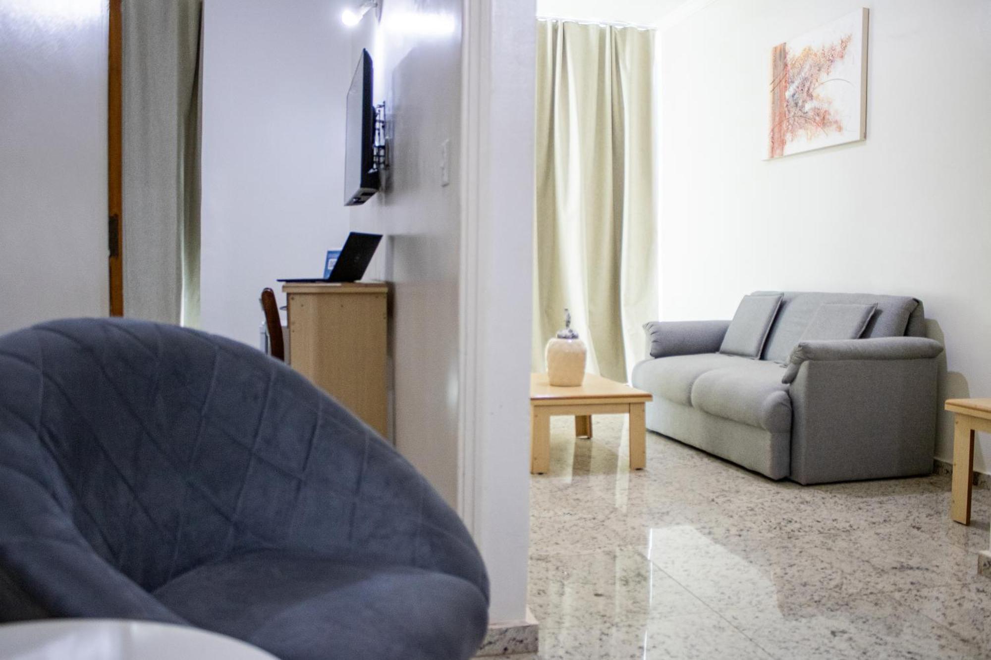 Hotel Dan Inn Barretos By Nacional Inn Esterno foto